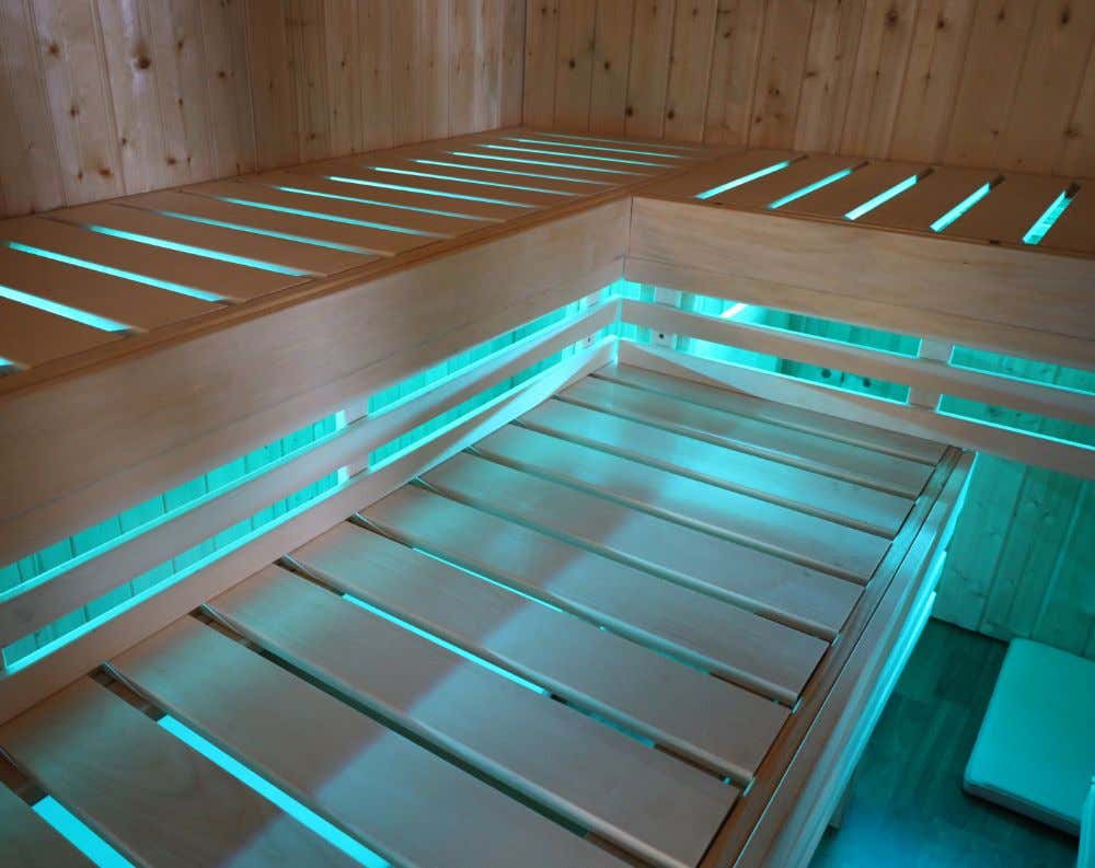 Set de lampes RGB Karibu pour l'éclairage sous la banquette du sauna 4 x 750 mm