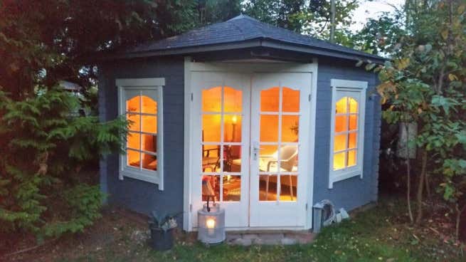 Photo du client: Abri de jardin pentagonal Viking ISO